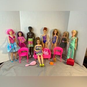 Lot of 7 Barbies, 1 Ken, 3 Barbie Dream House replacement Furniture Accessories